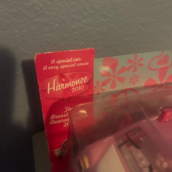 Chevron car - Picture 2 of 3